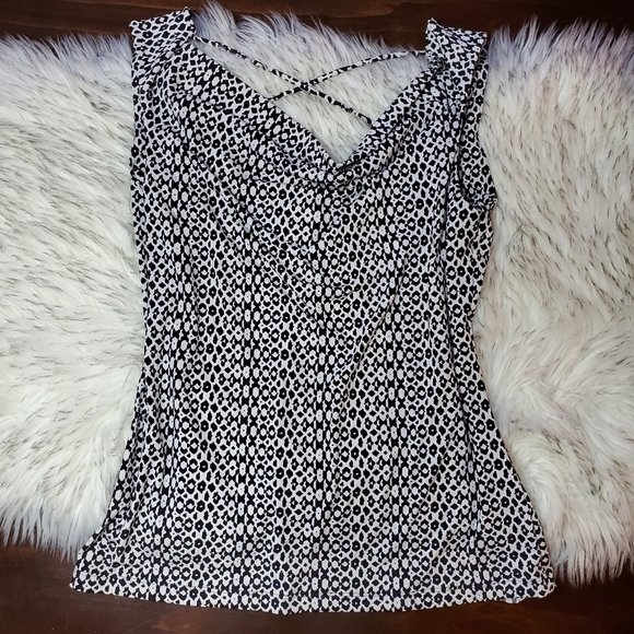 Vince Camuto Tops - Vince Camuto Strappy Back